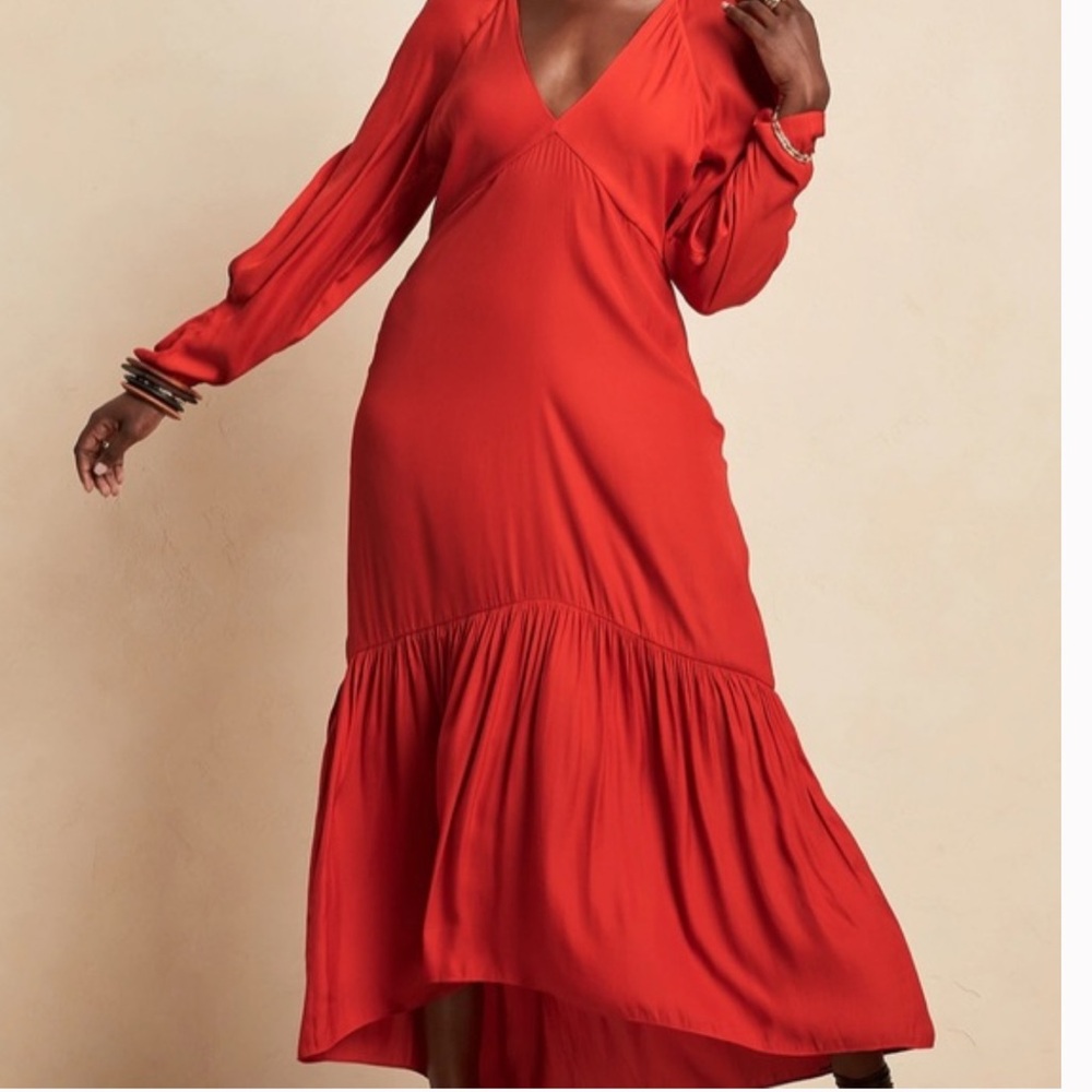 ⭐️NWT Banana Republic B-Neck Red Flowy Maxi Dress⭐️ - Picture 1 of 11